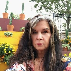 Meet your Posher, Marianne